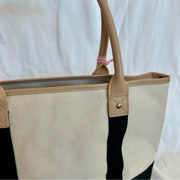Vineyard Vines Beige and Black Women's Bag - Picture 8 of 9